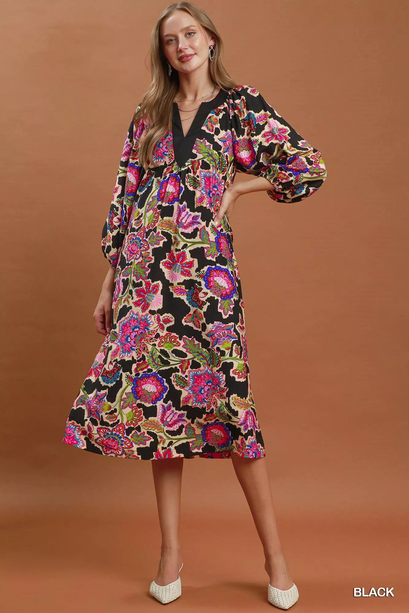Women's apparel – product view 5