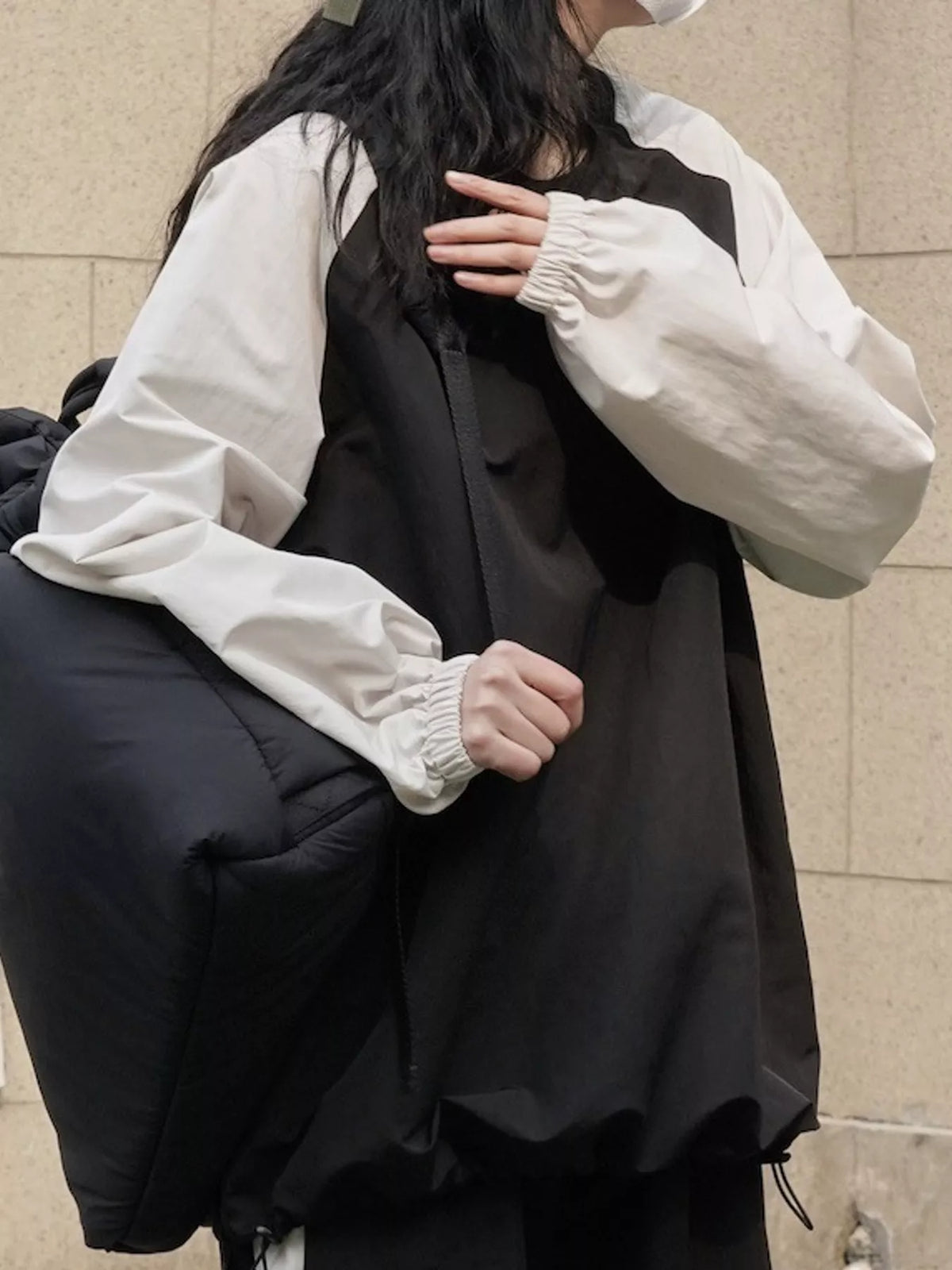 Colorblock sweatshirt, black and cream front