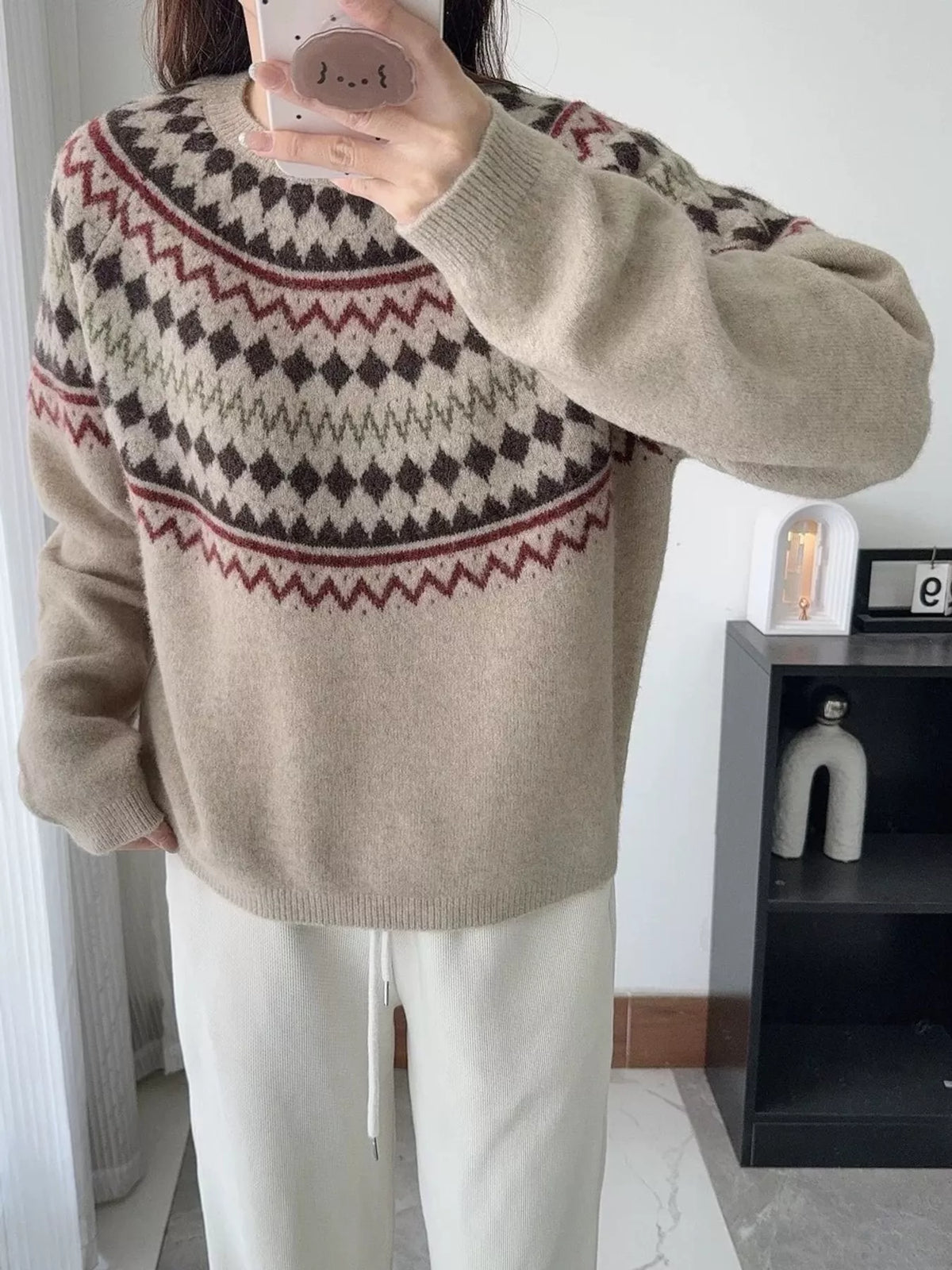 Vintage Fair Isle Pattern Knit Pullover Sweater — front view