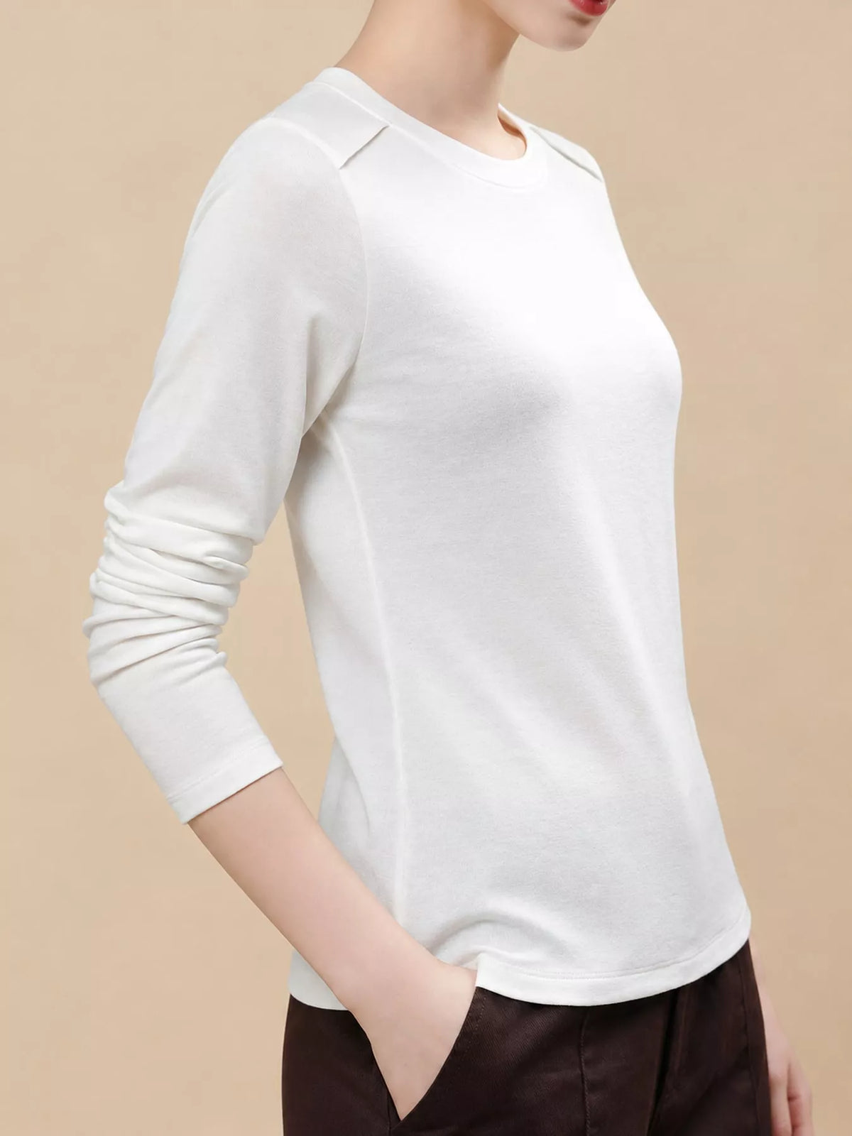 Cream solid long-sleeve crew neck t-shirt