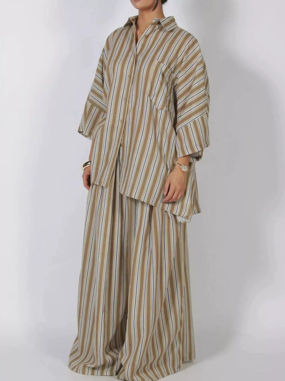 Collared 3/4 sleeve outfit set, front view on model