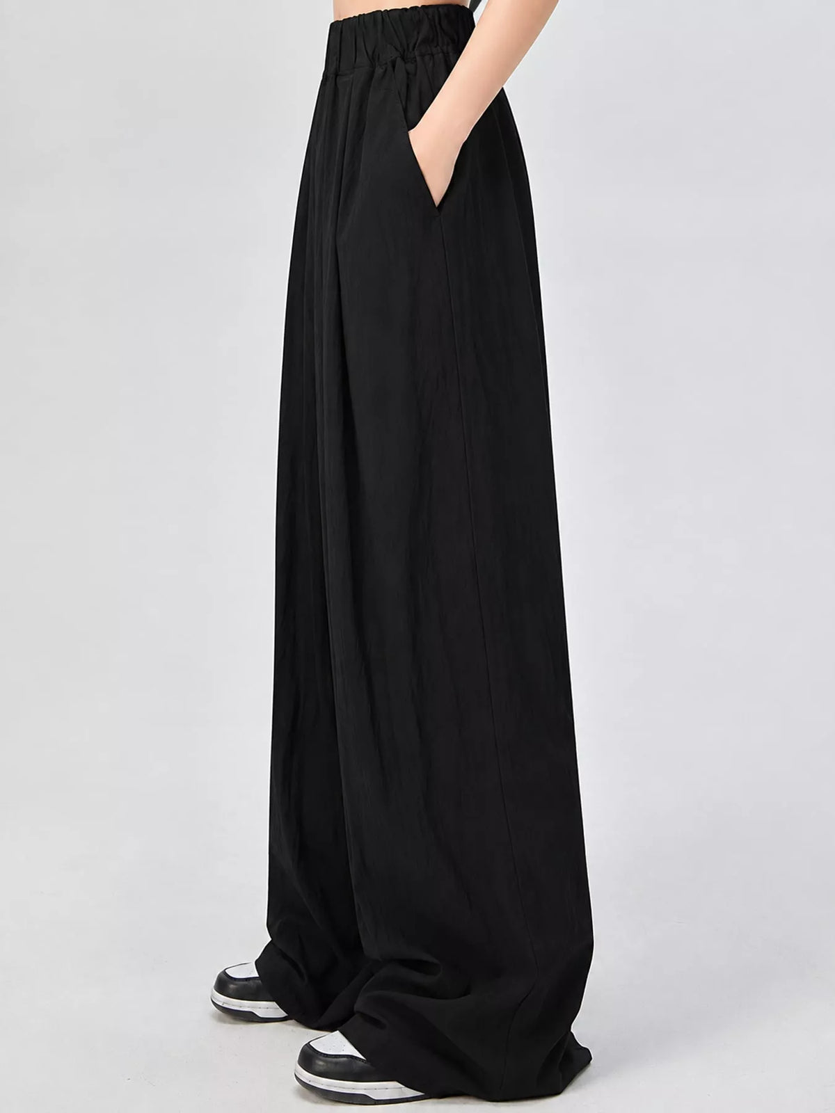 Women's High-Waisted Loose Fit Wide-Leg Casual Pants in black — side view