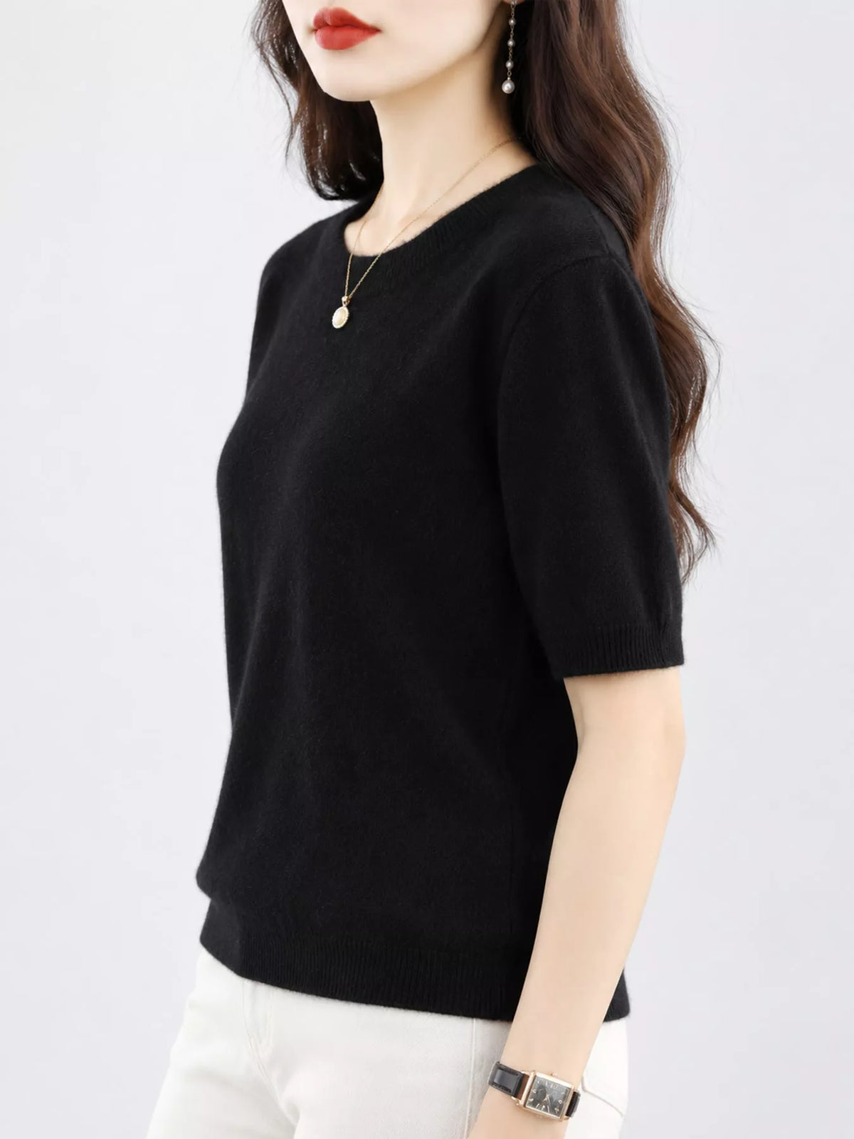 Black round neck short-sleeve sweater