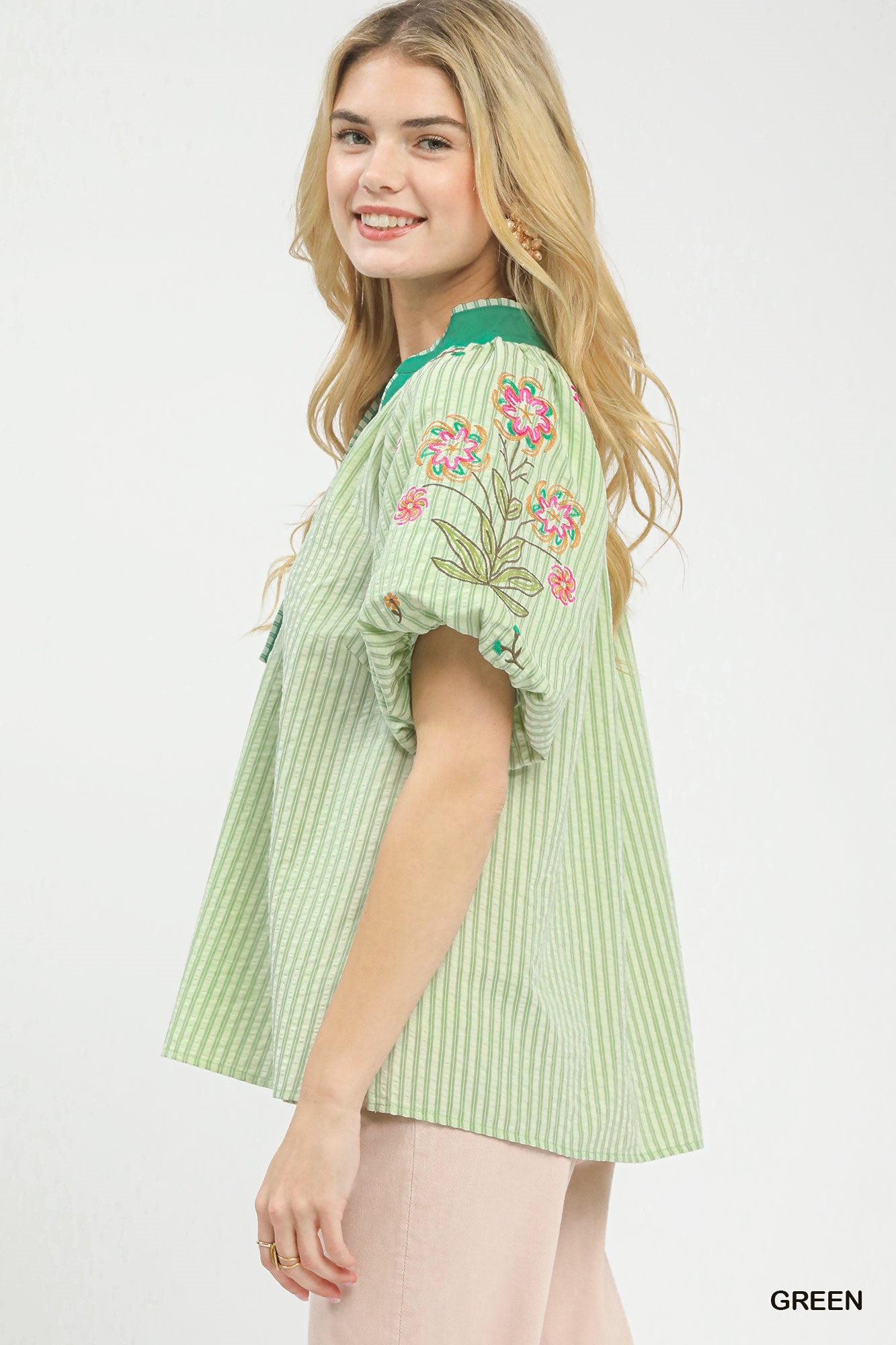 Women's top – product view 2