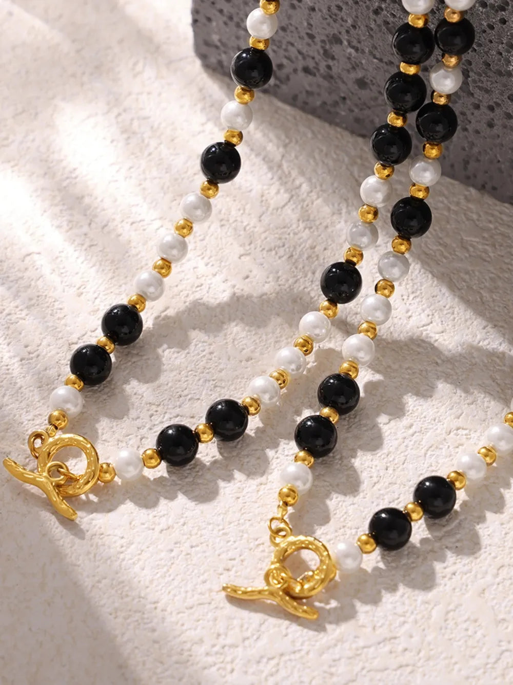 Trendsi Stainless Steel Agate Shell Bead Necklace -