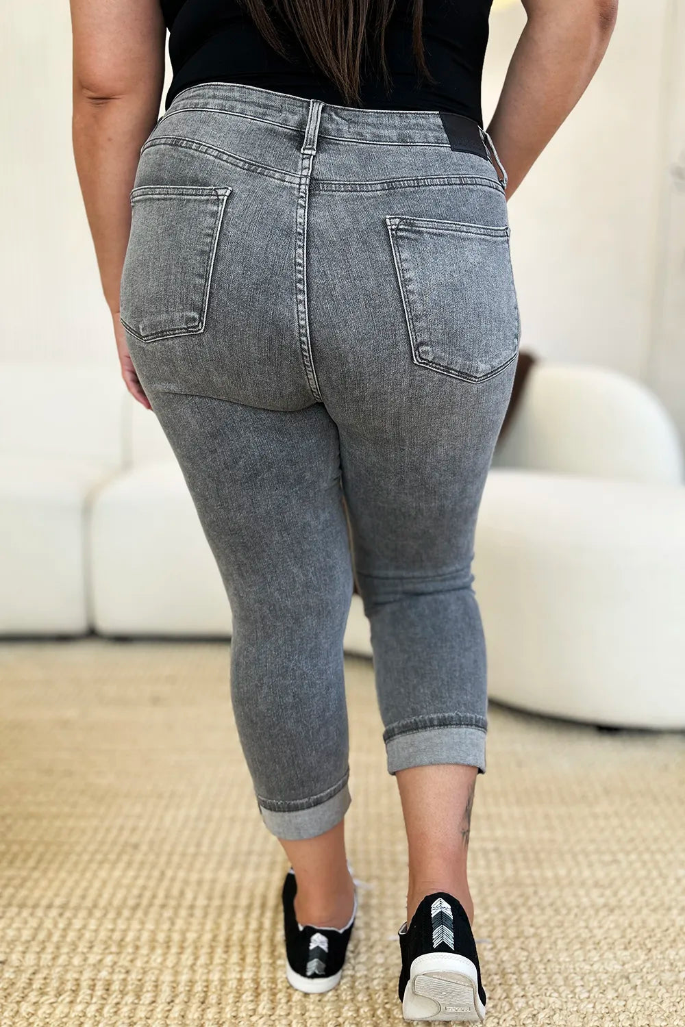 Women's apparel – product view 15