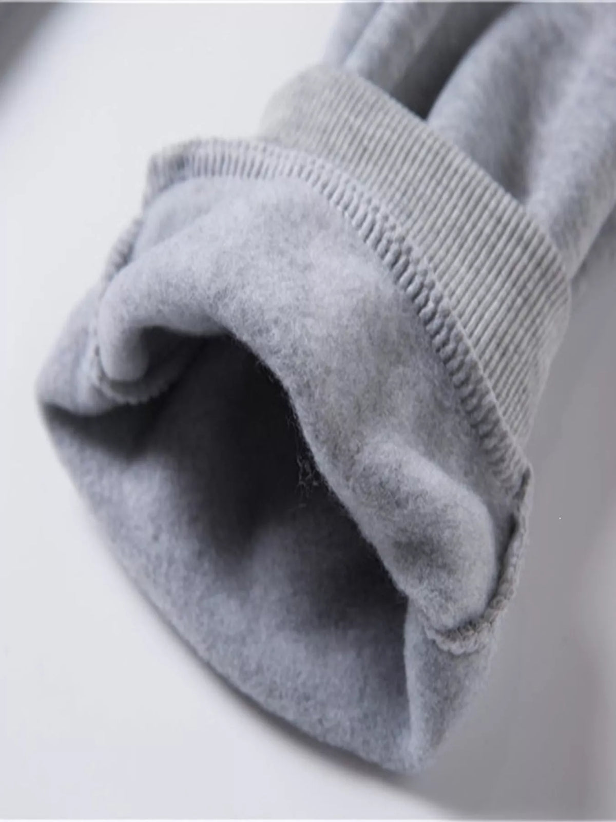 Pullover sweatshirt, gray cuff interior