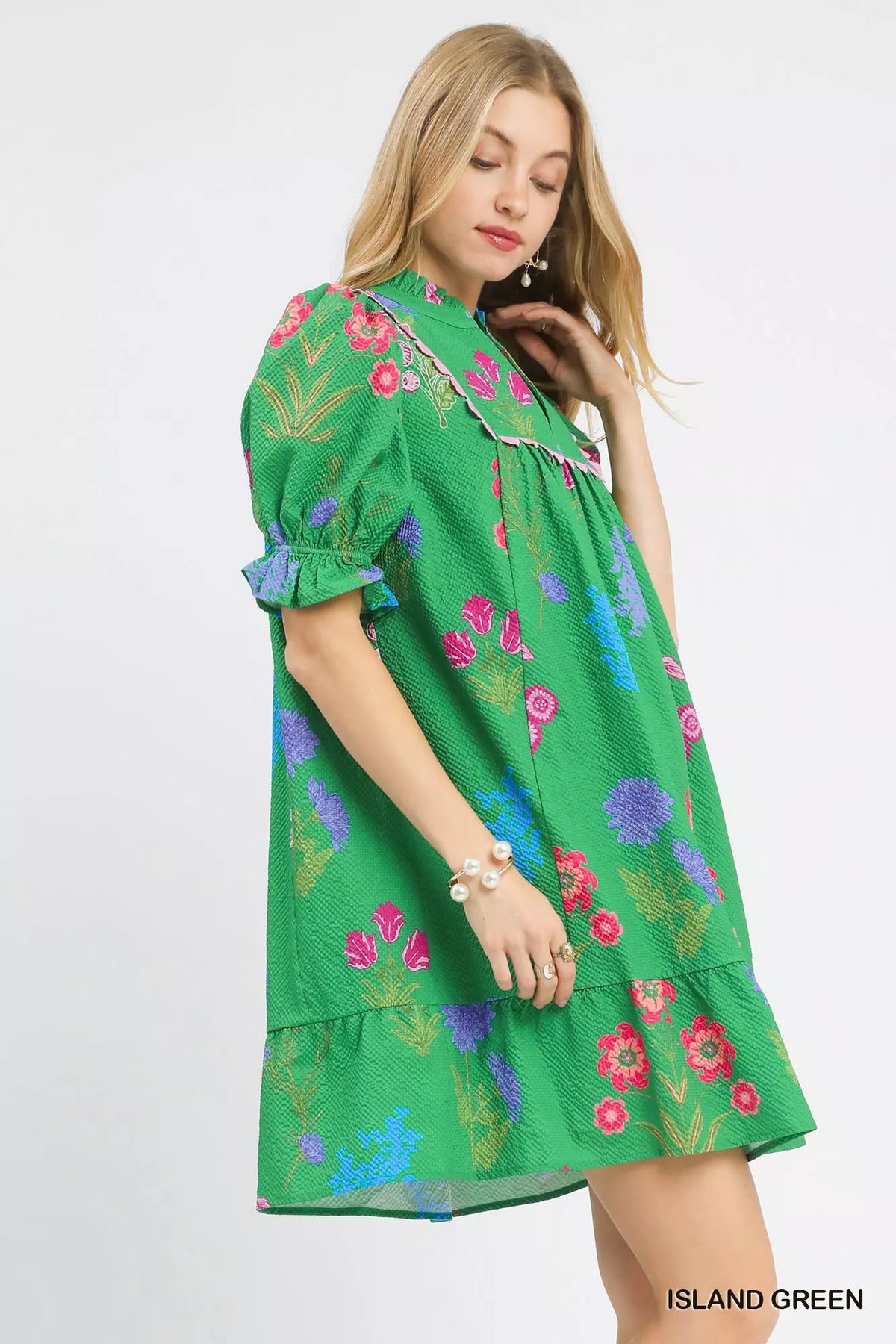 Women's apparel – product view 2