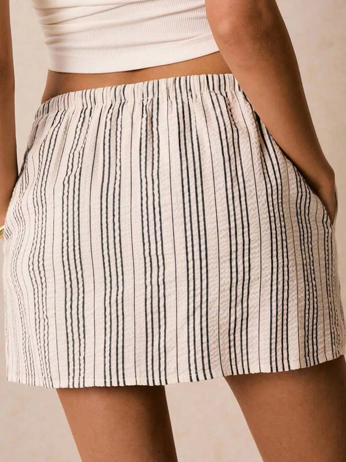 Striped skort, black striped back