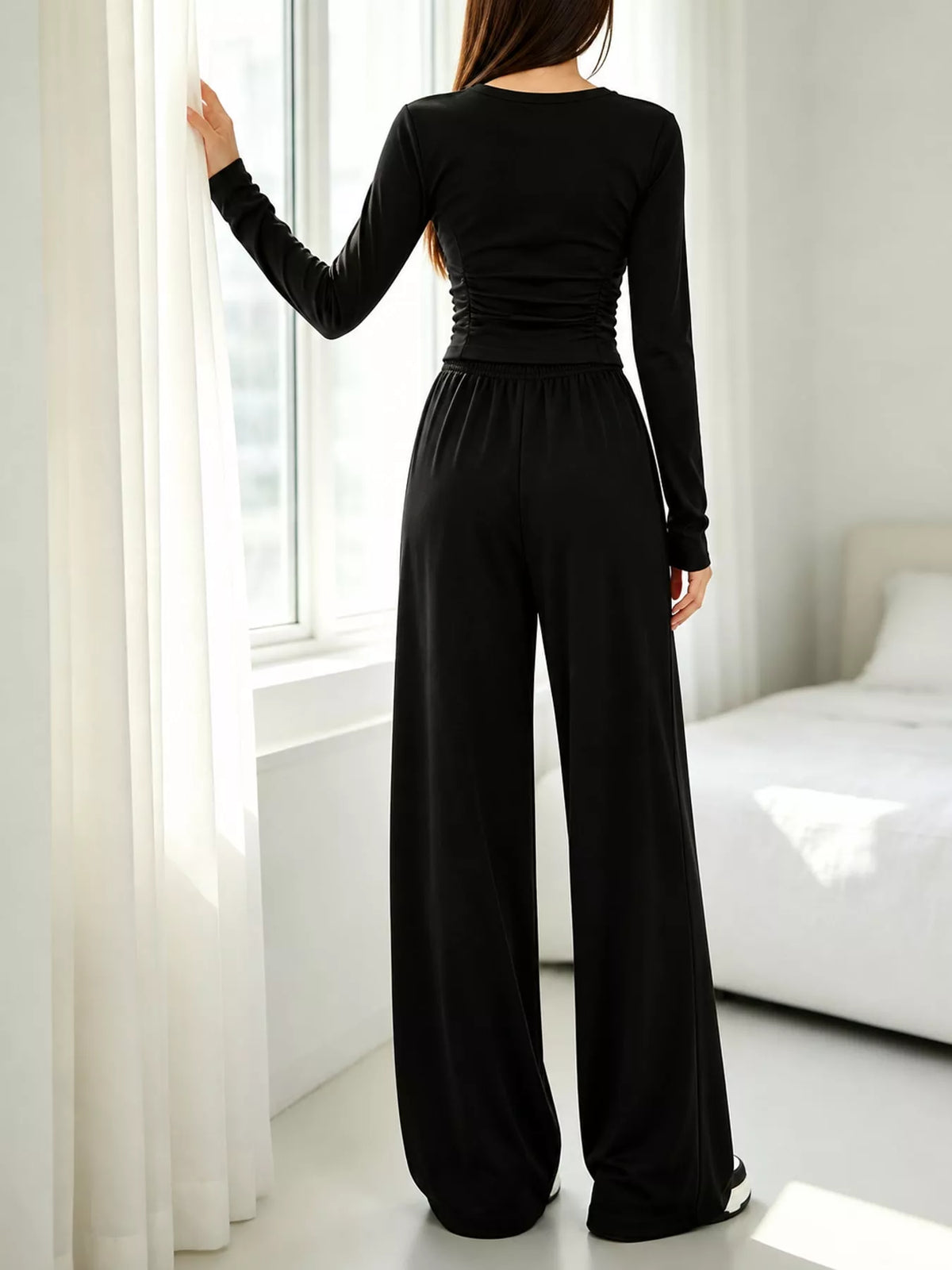 Wide-leg top and pants set, back view