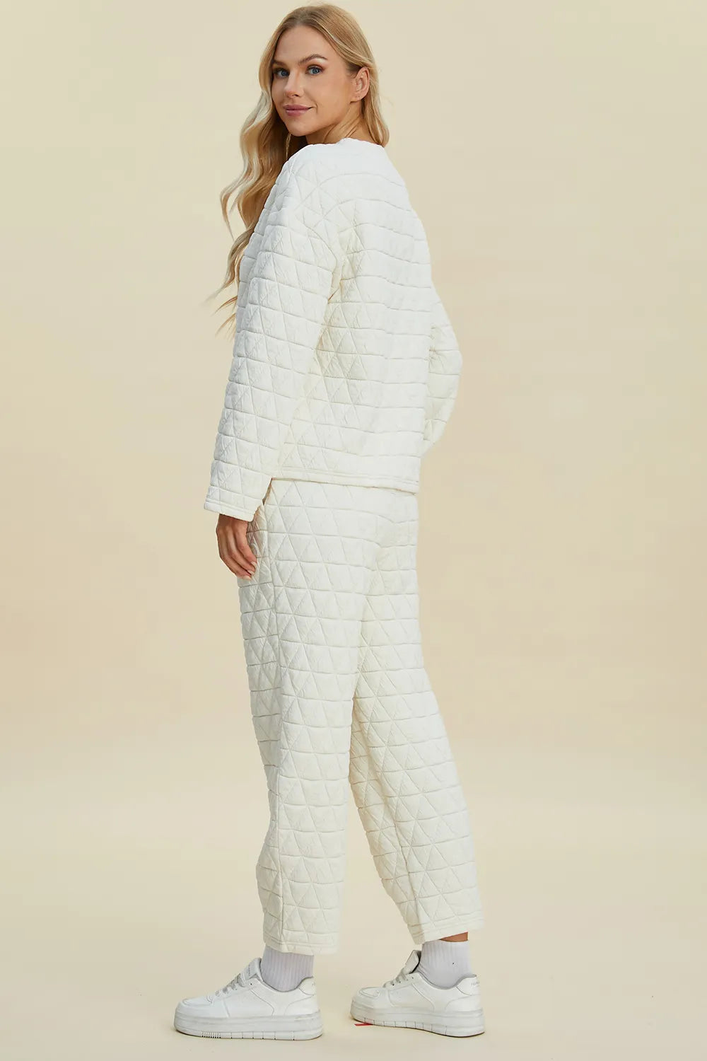 Women's clothing set – product view 2