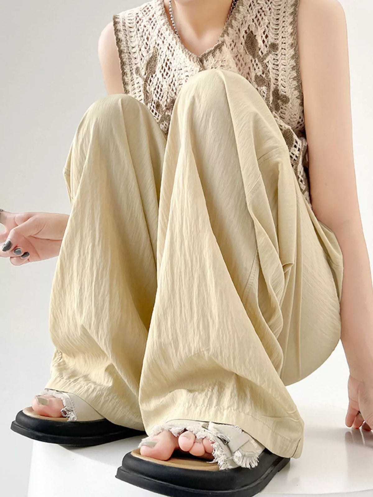 Women's High-Waisted Loose Fit Wide-Leg Casual Pants in beige — front view