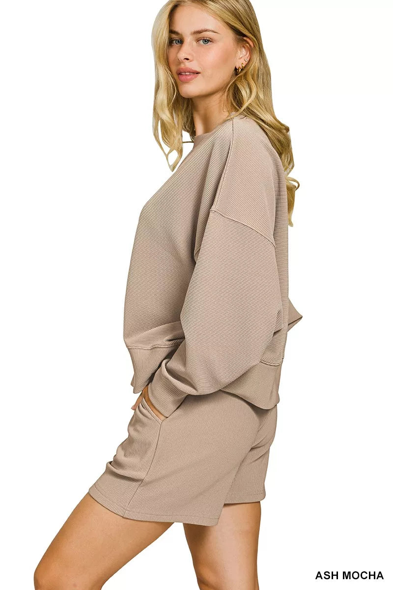 Women's clothing set – product view 2