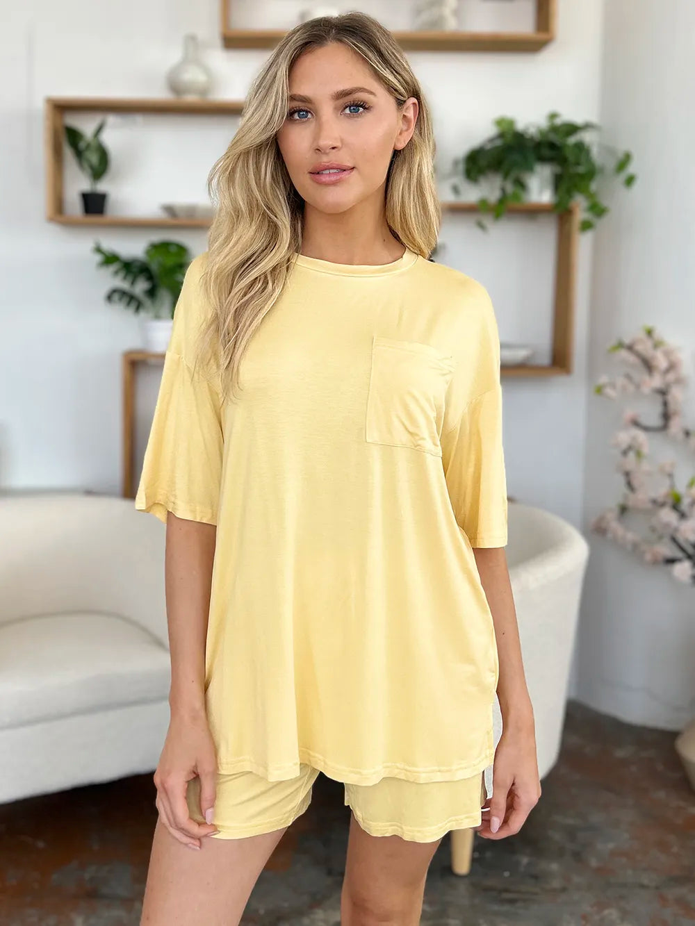 Women's clothing set – product view 9