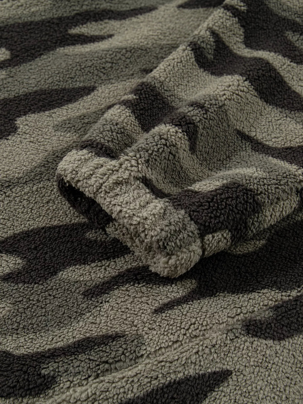 Camouflage Fleece Half Zip-Up Pocket Sweatshirt in army green, construction detail
