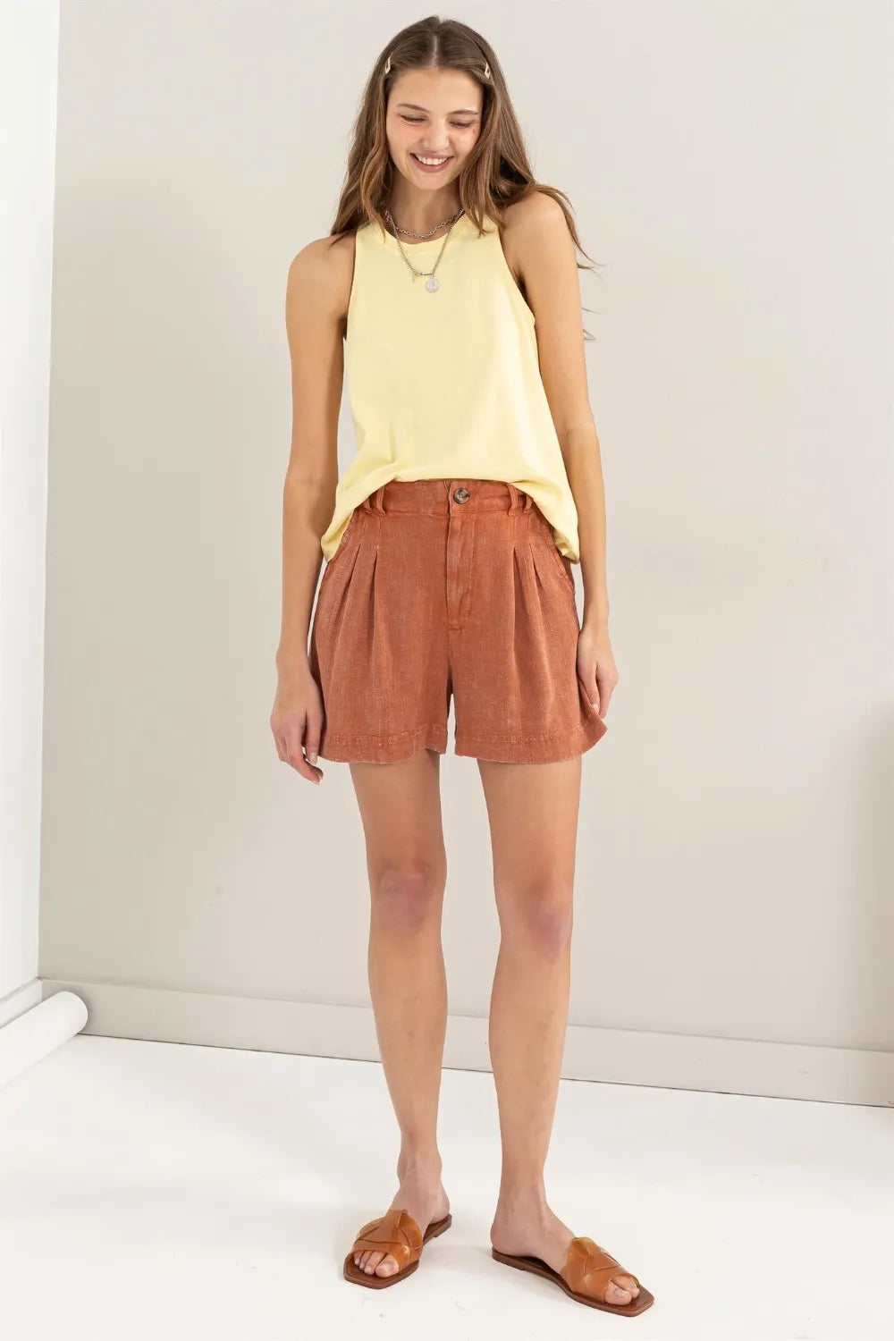 Women's shorts – product view 4