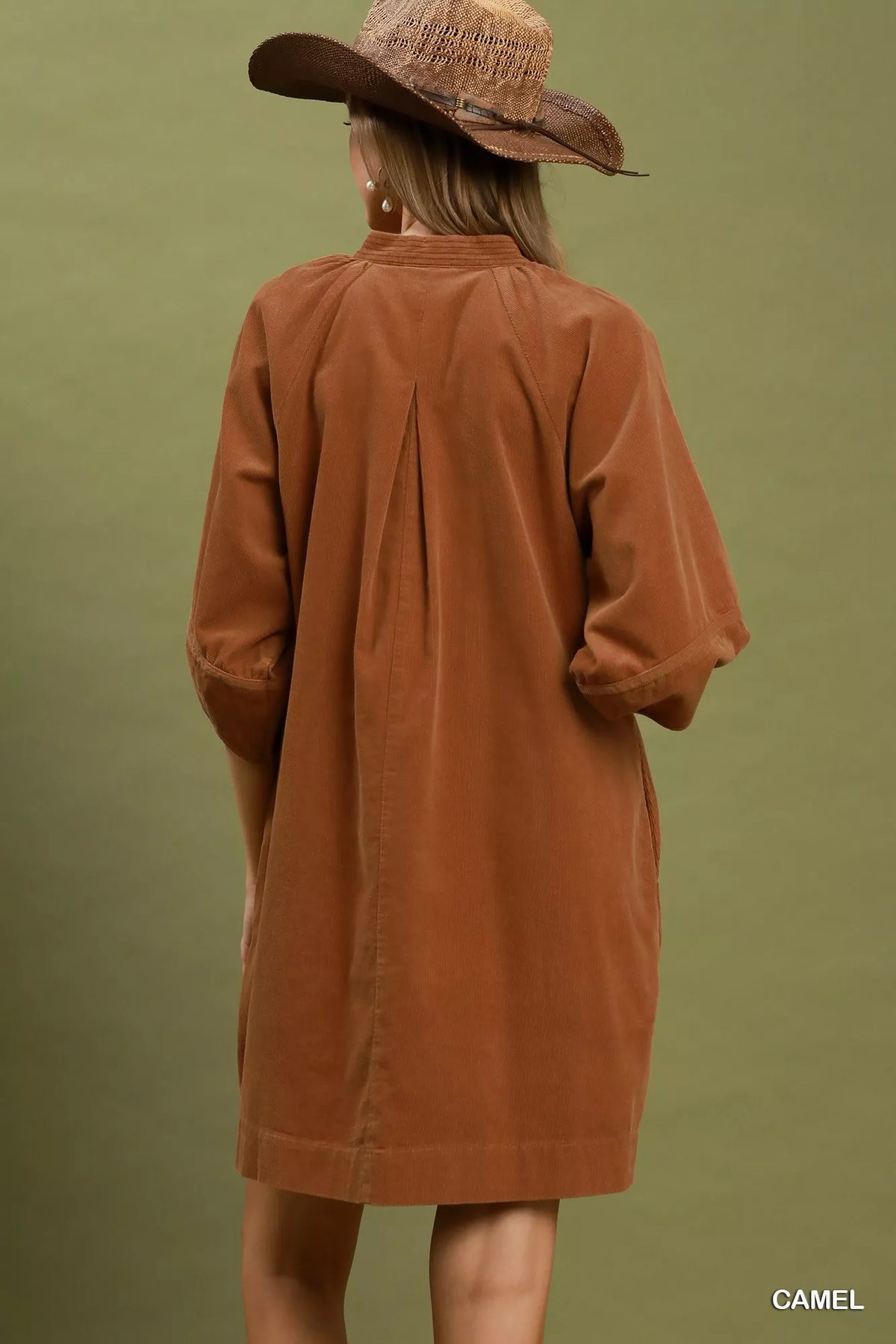 Women's apparel – product view 3