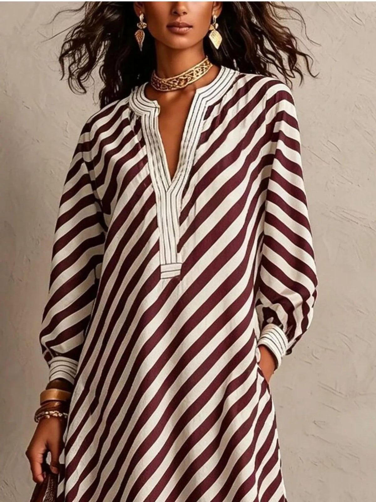 Striped Long Sleeves Maxi Dress in burgundy, neckline detail