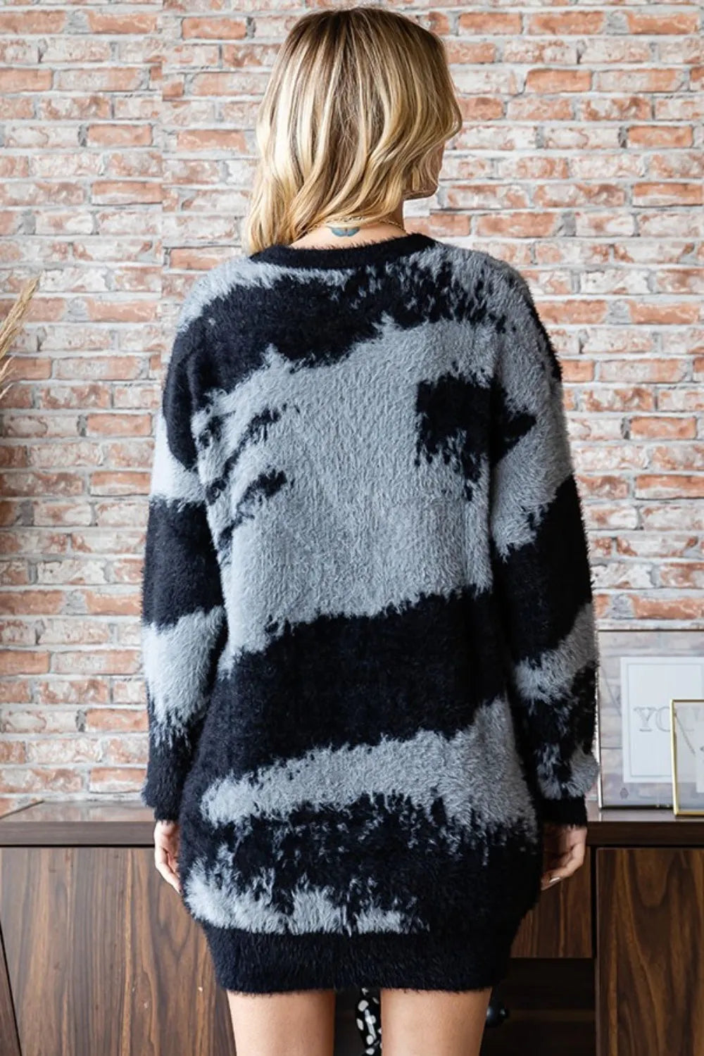 Women's sweater – product view 2