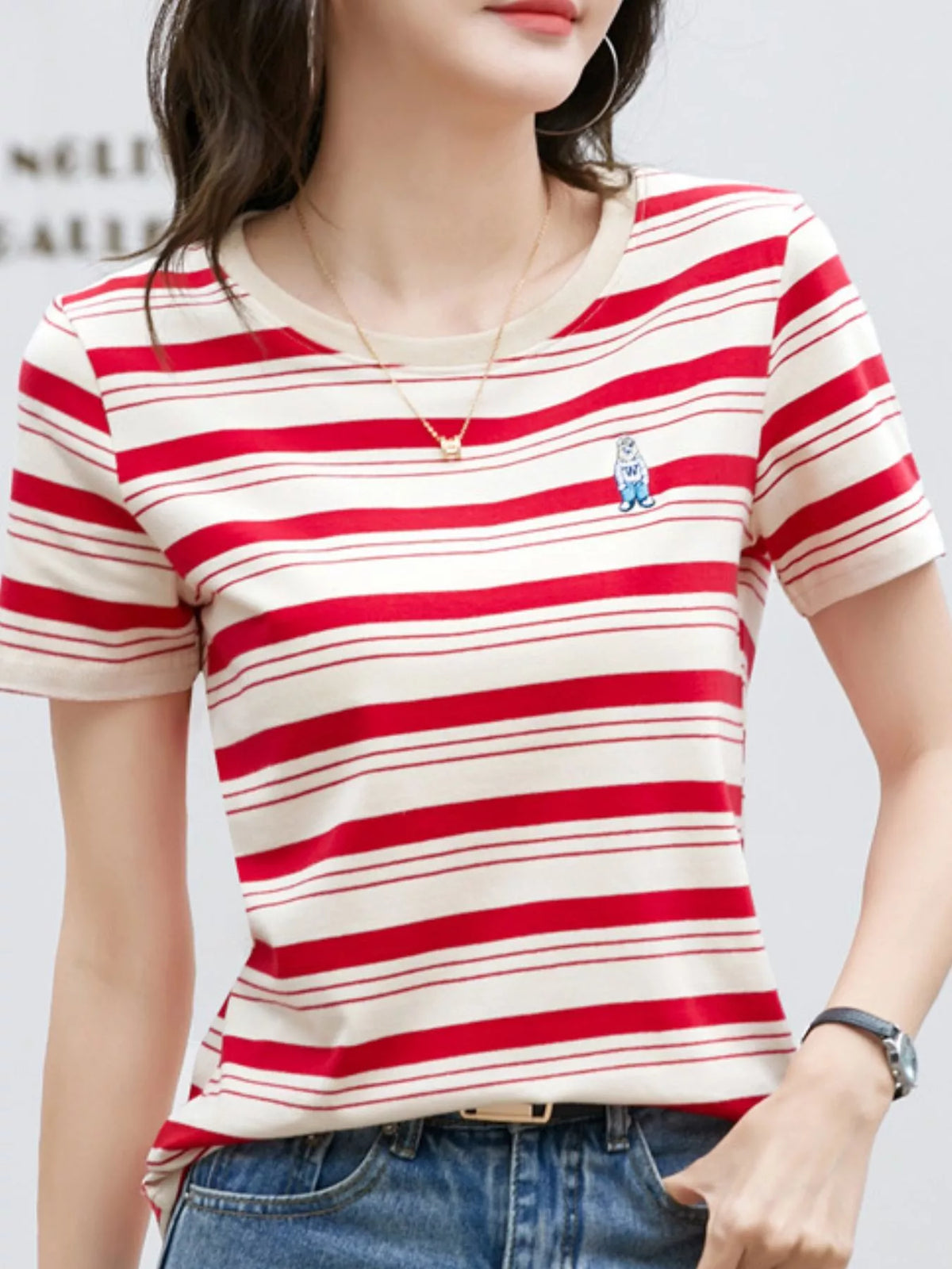Red - Striped striped crew neck embroidered t-shirt