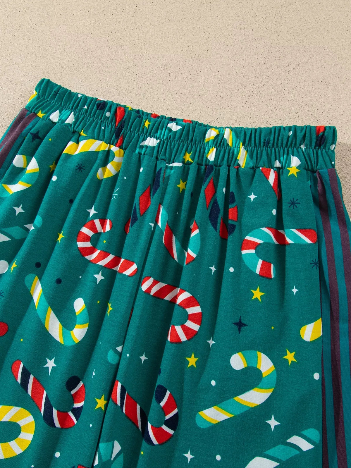 Candy-cane lounge set, elastic pants waist