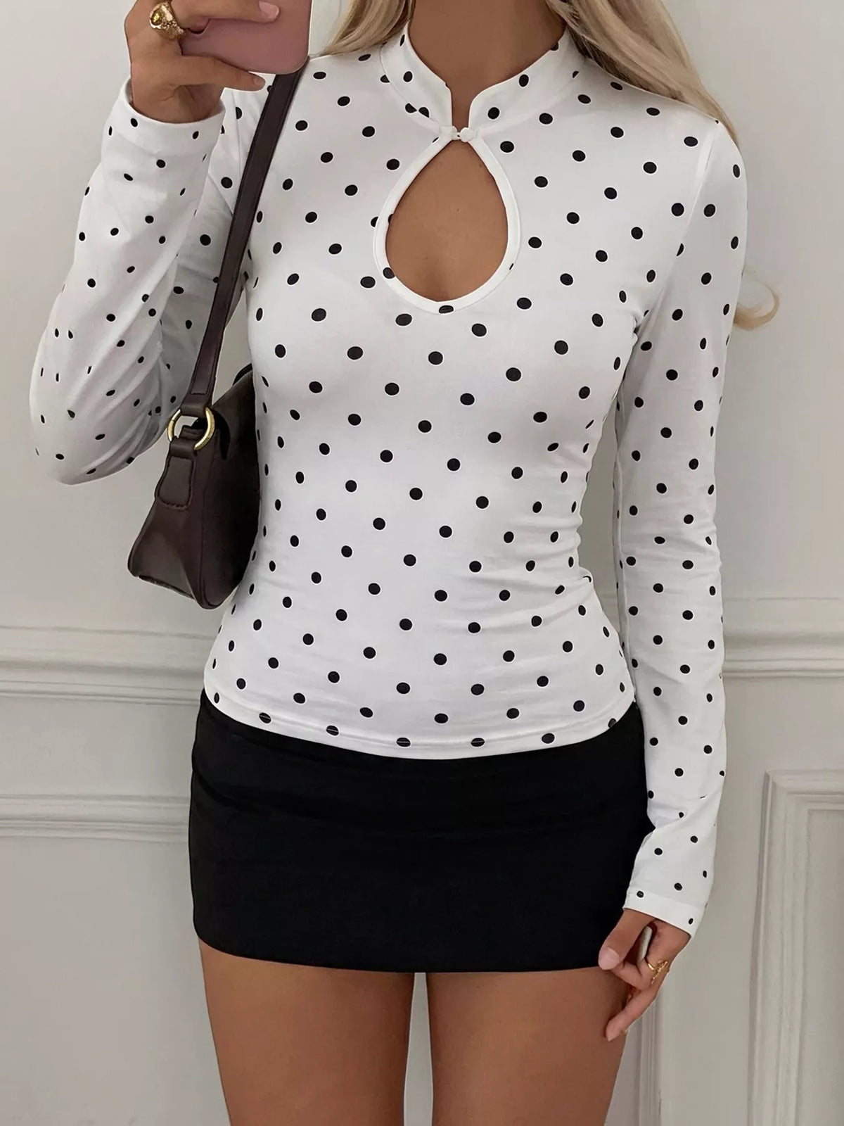 White and black polka dot keyhole long sleeve slim-fit T-shirt