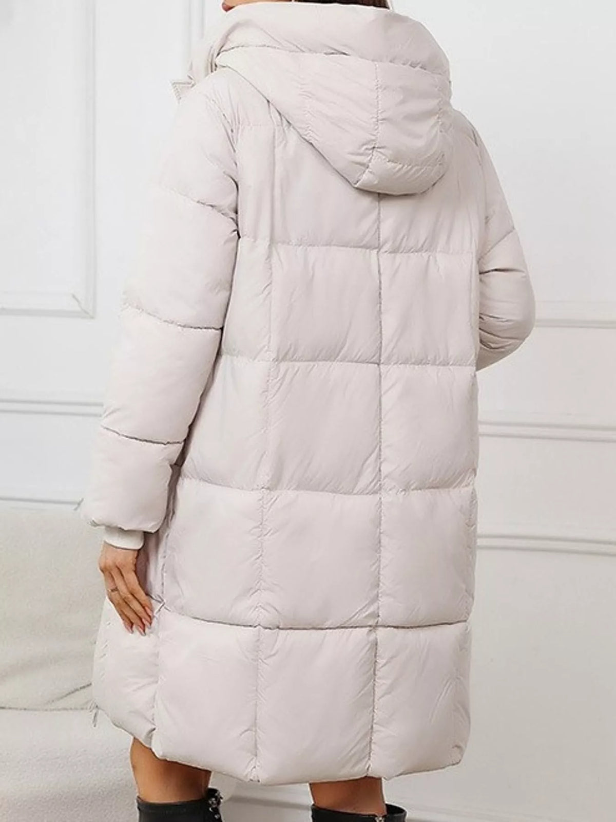Long-sleeve coat, back view