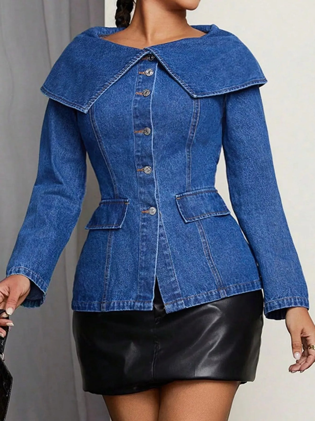 Wide-collar denim jacket, blue front