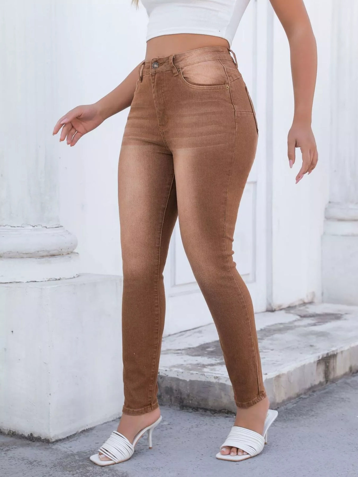 High-waisted slim-fit jeans