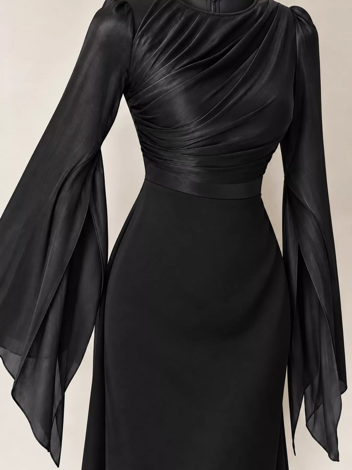 Round Neck Maxi Dress — construction details