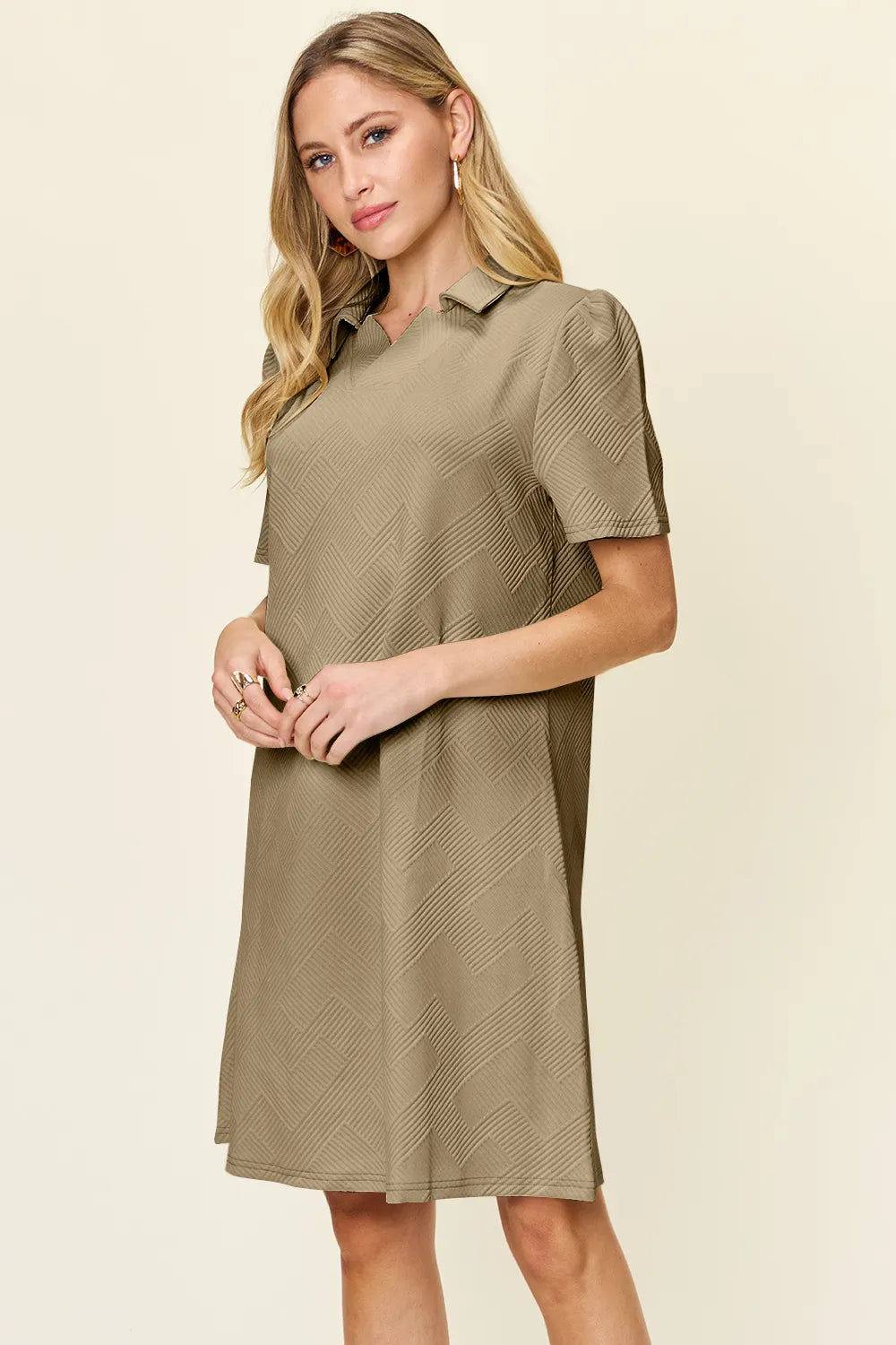 Women's apparel – product view 32