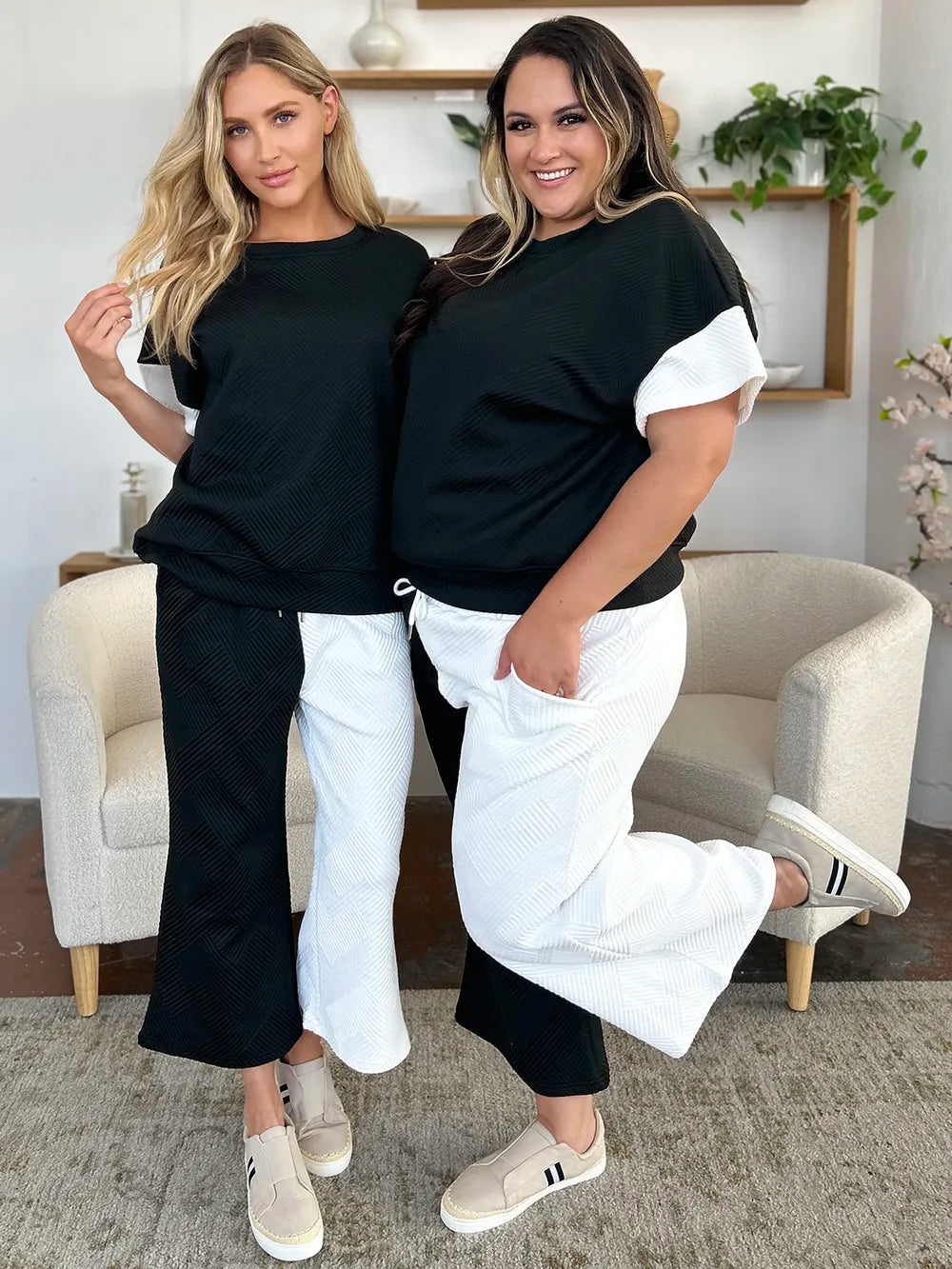 Women's clothing set – product view 4