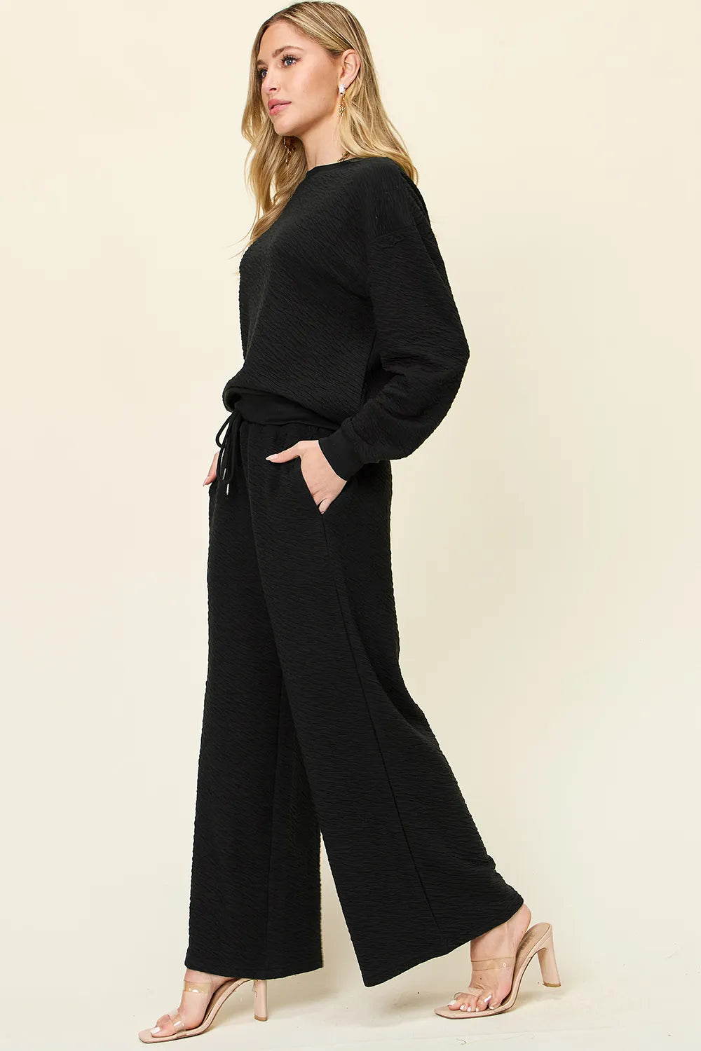 Women's clothing set – product view 2