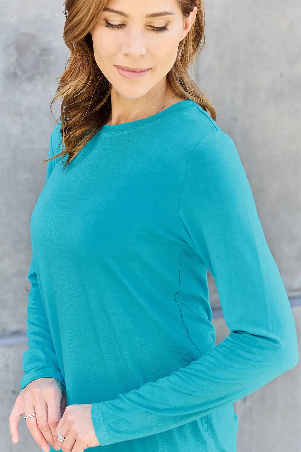Women's apparel – product view 20
