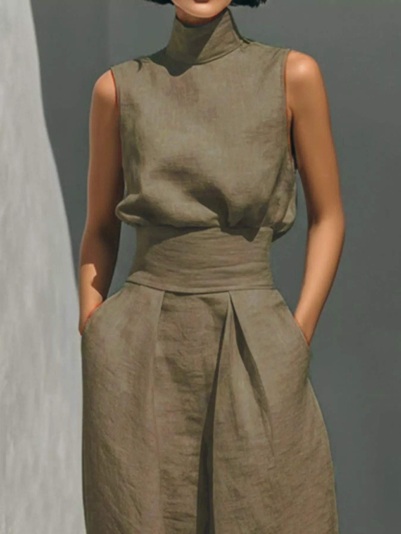 Turtleneck sleeveless top and wide-leg pants set