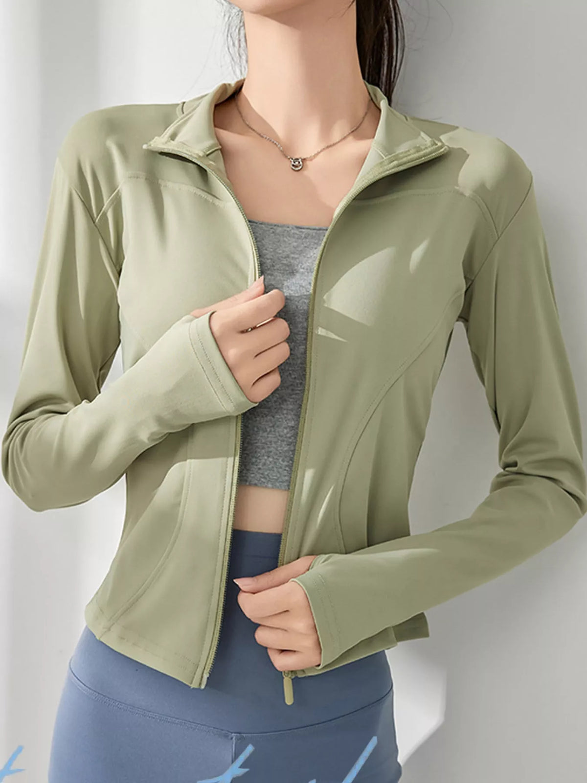 Green quick-dry zip-up jacket