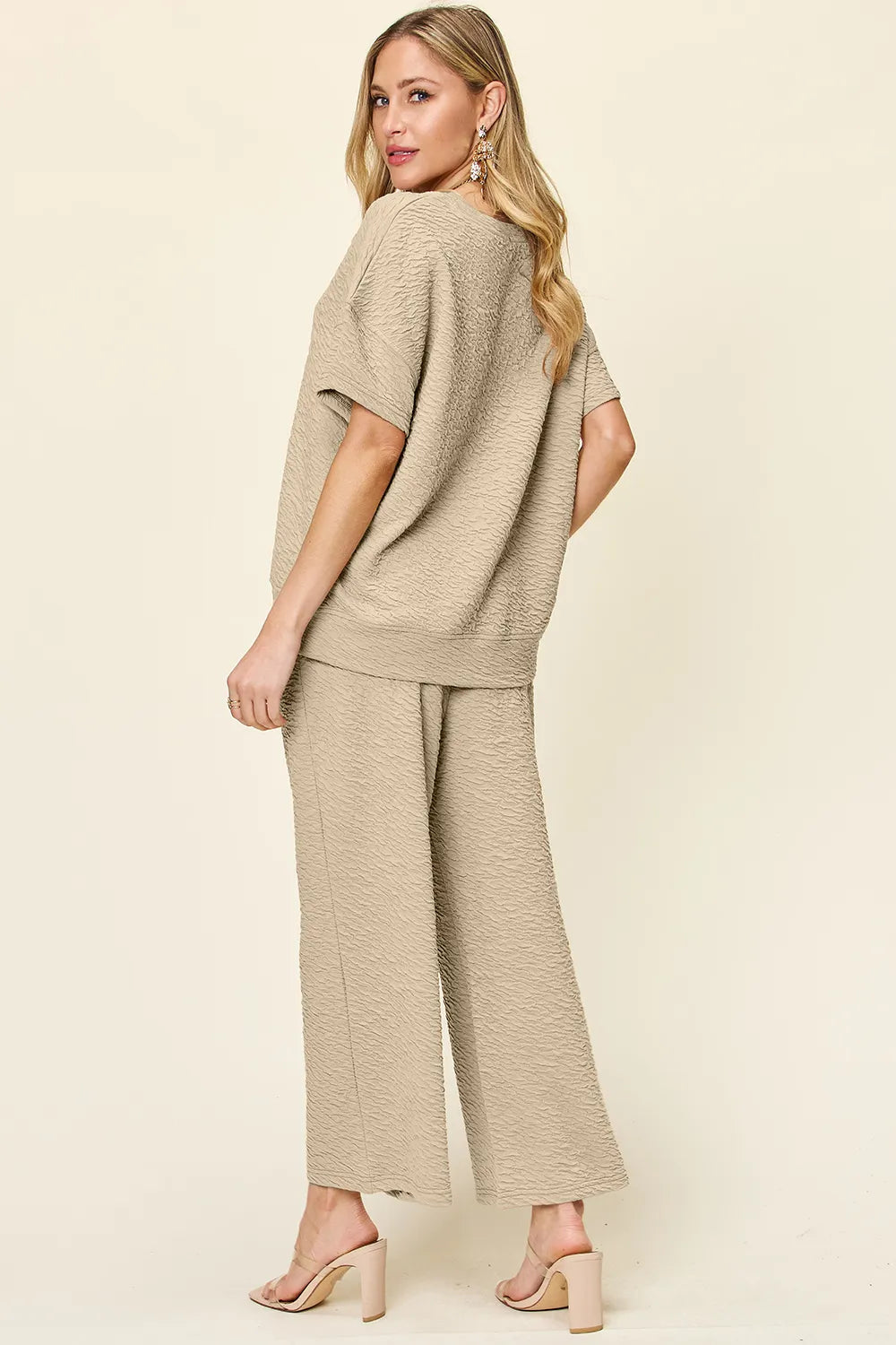 Women's clothing set – product view 3