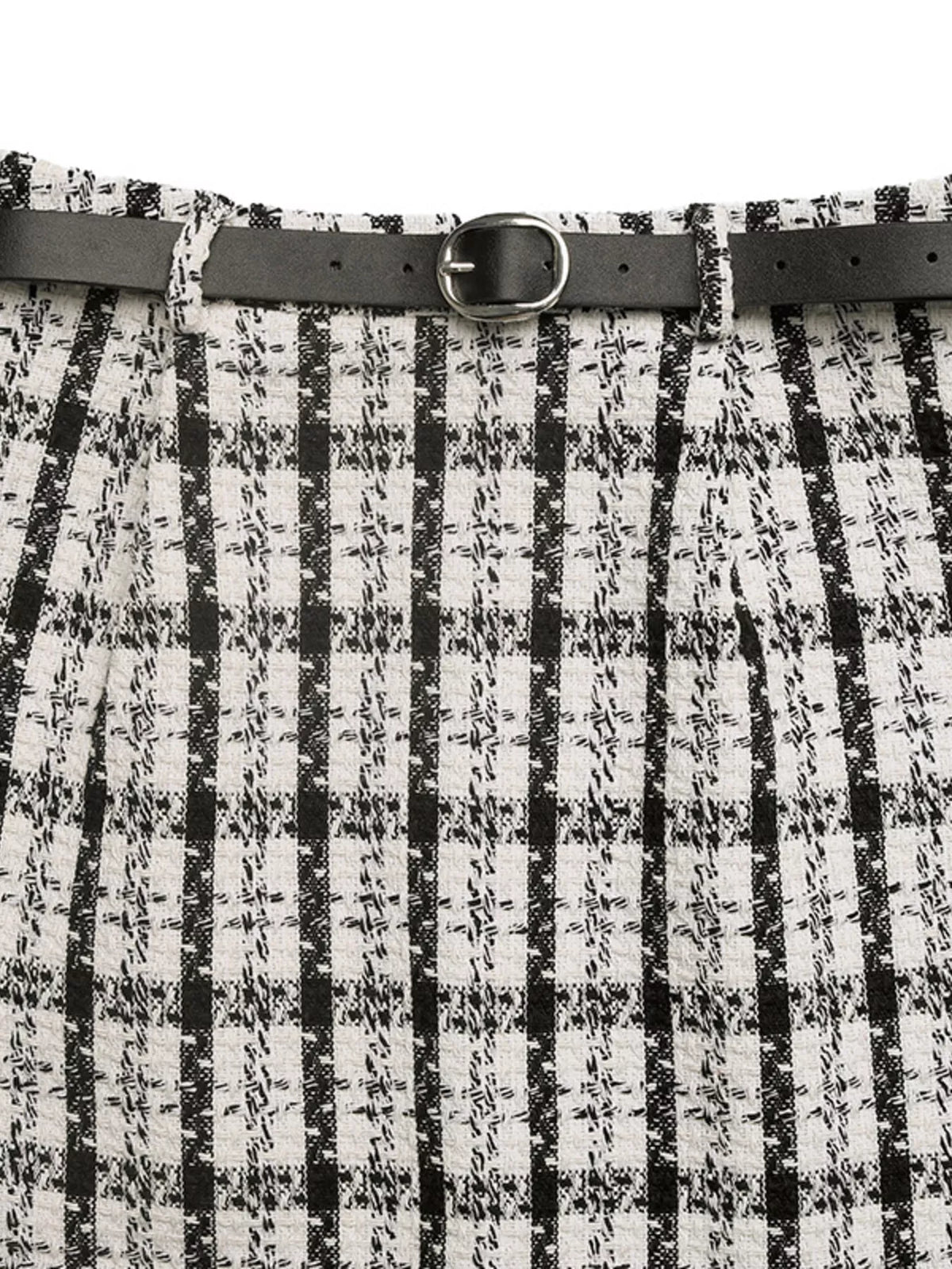 Black and white plaid midi skirt, waist detail