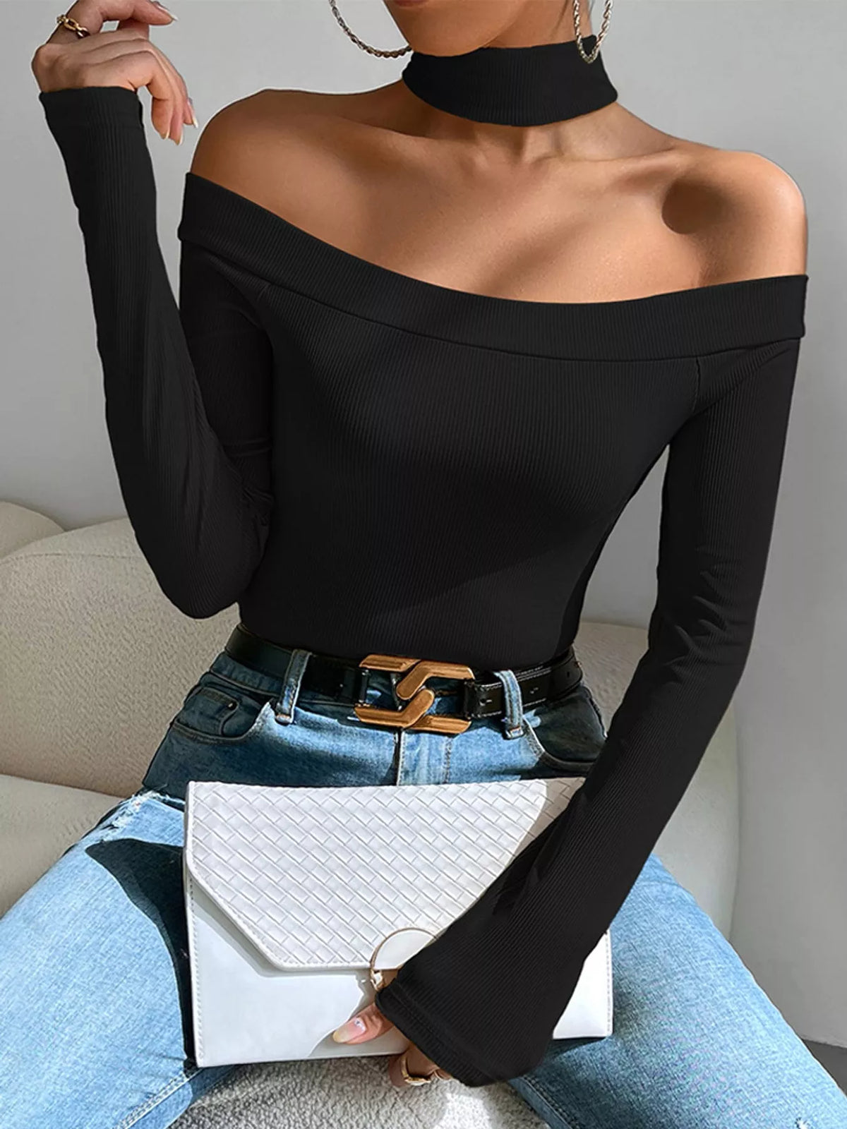 Choker-neck top, black choker-neck top front