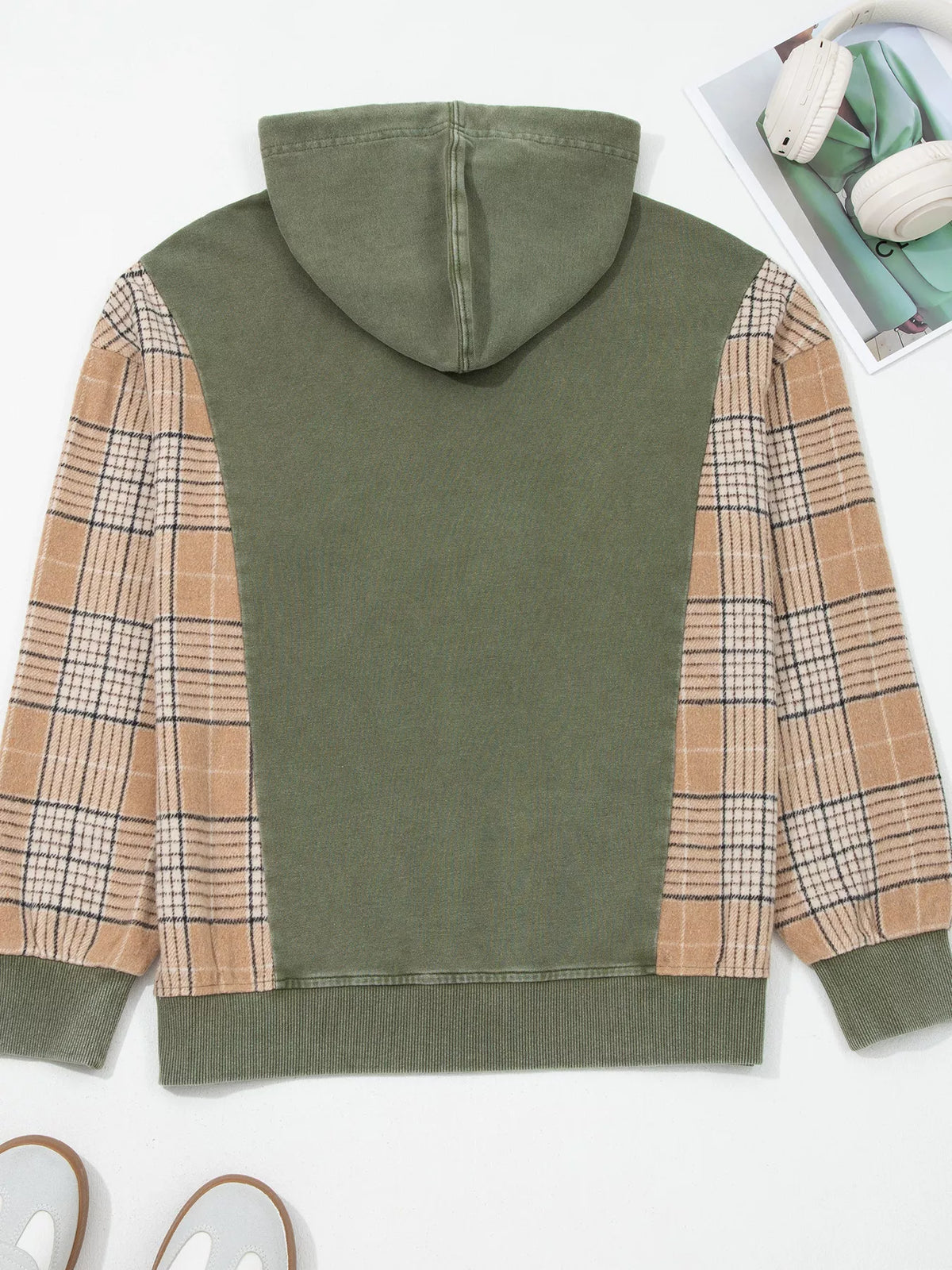 Plaid-sleeve hoodie, olive flat back