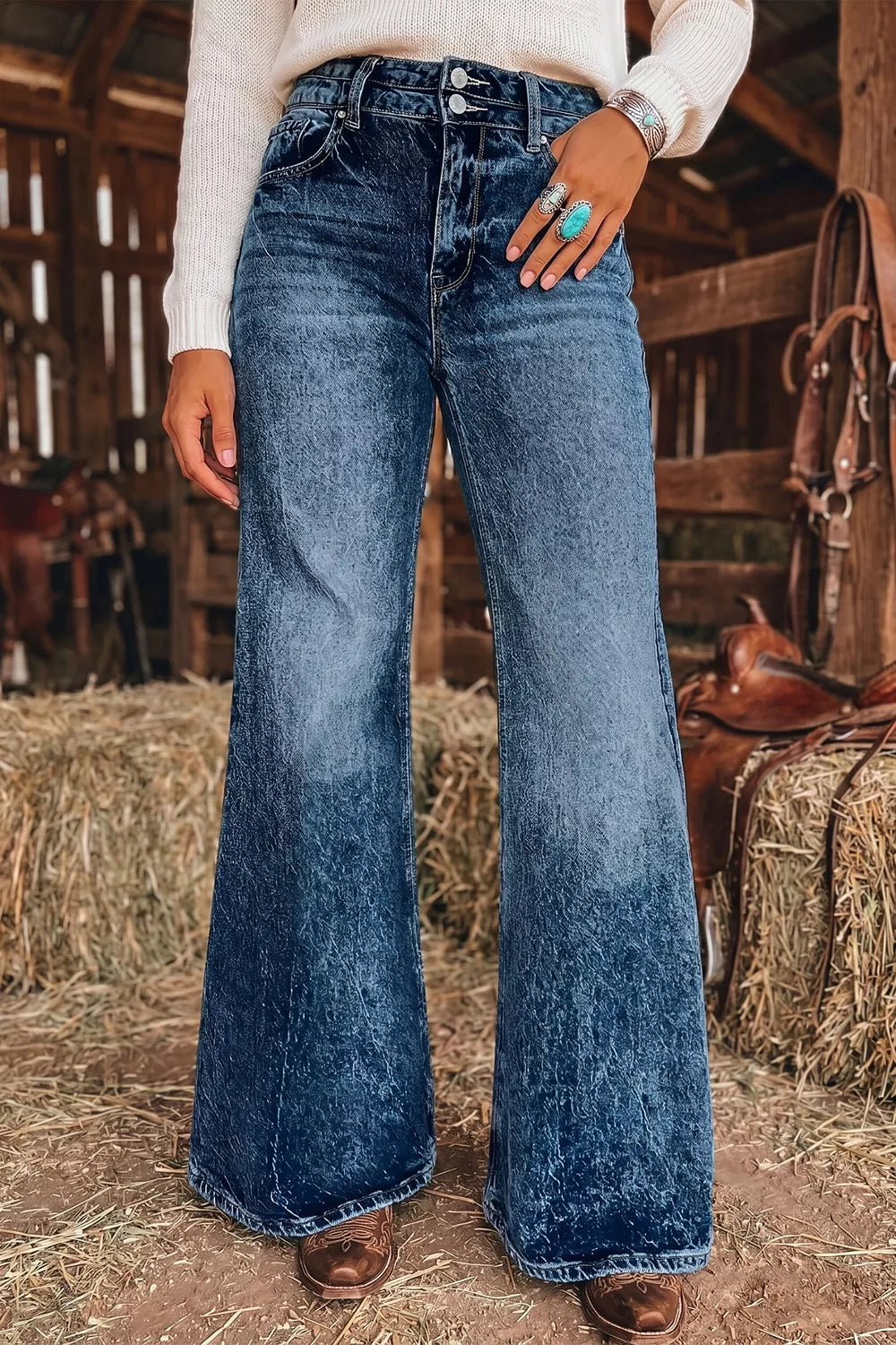 Trendsi Acid Wash Pocket Detail Flare Jeans -