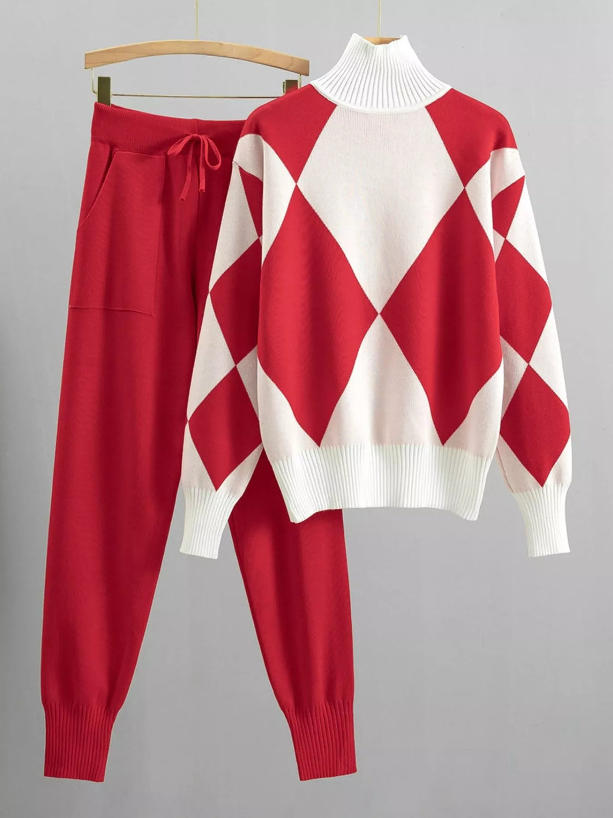Argyle Pattern Mock Neck Sweater and Jogger Set — garment front