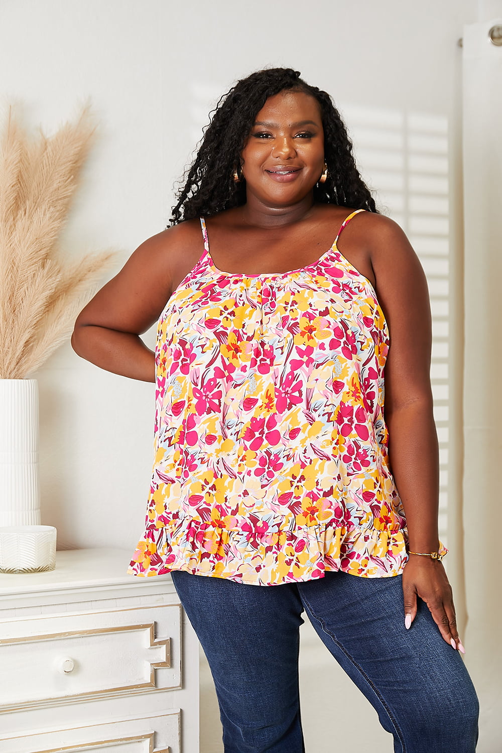Women's apparel – product view 5