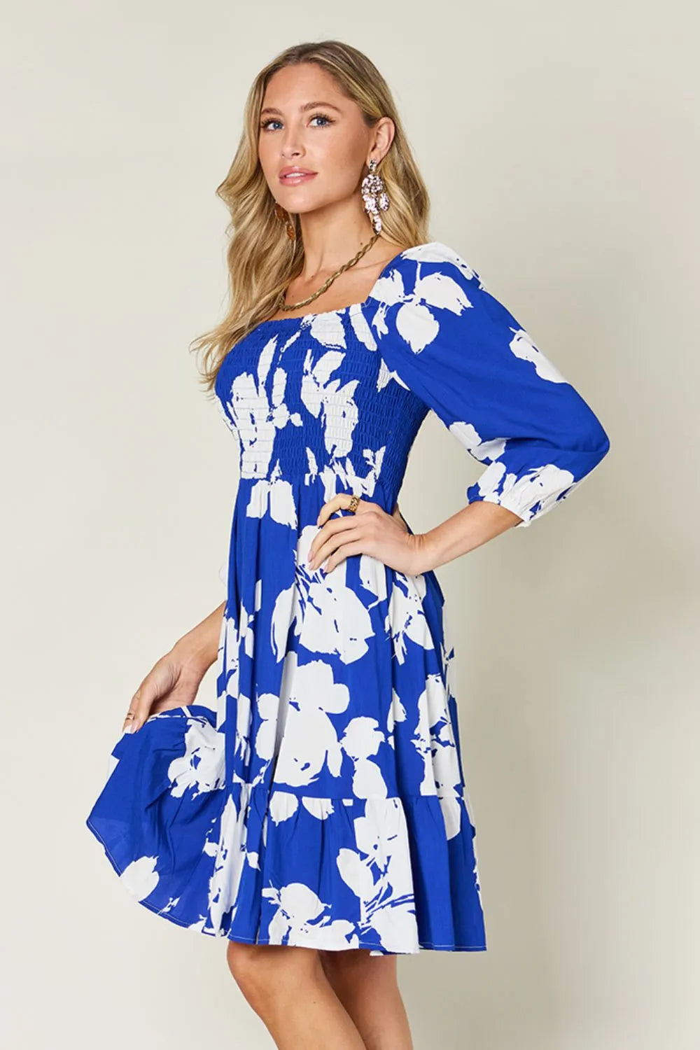 Women's apparel – product view 2