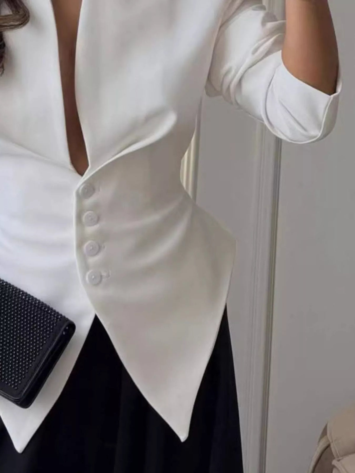 V-neck long sleeve blazer, construction and design details