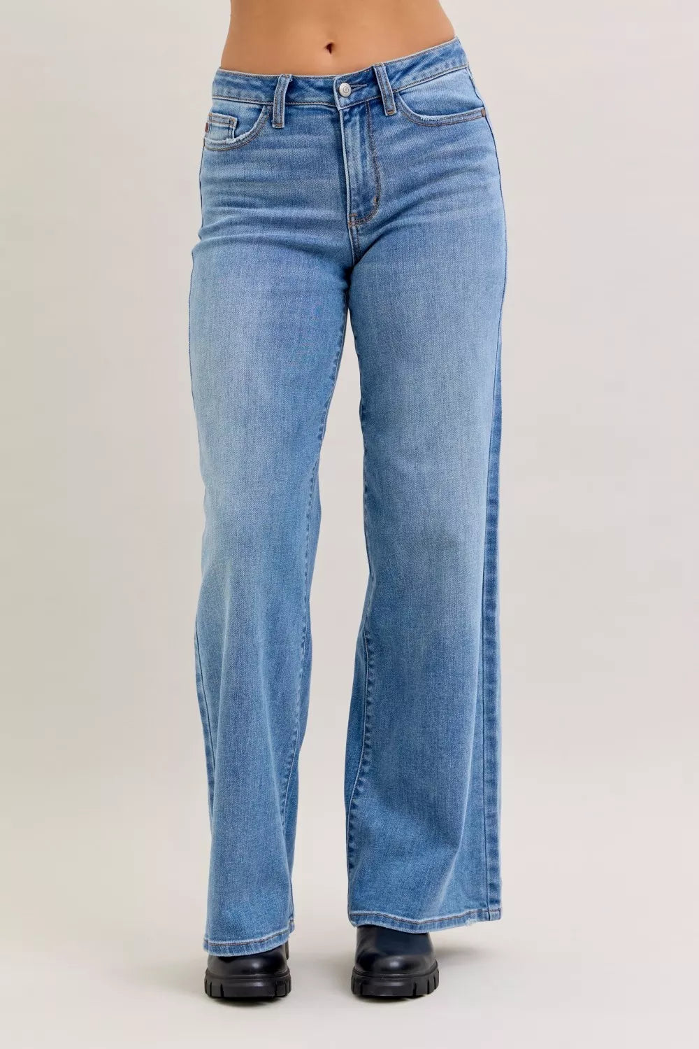 Women's jeans – product view 2