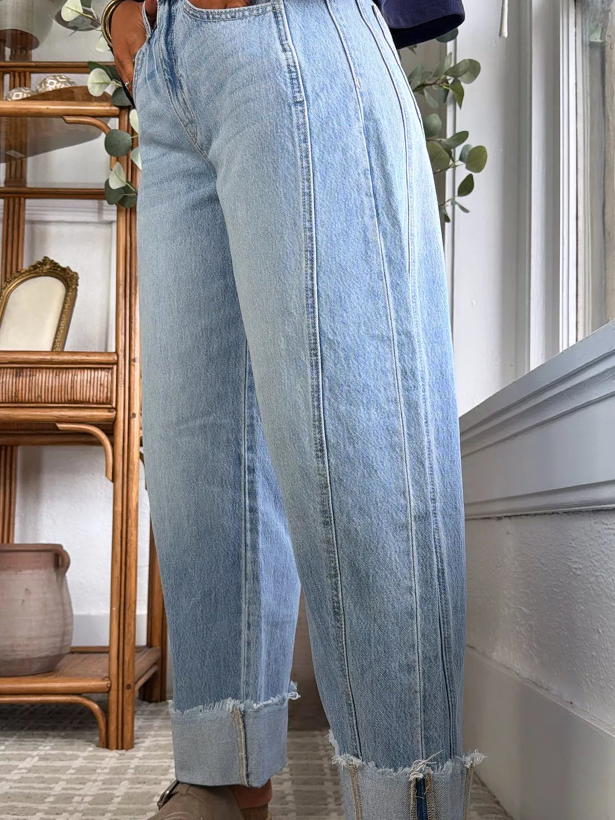 Cuffed Wide-Leg Jeans in light blue, side view