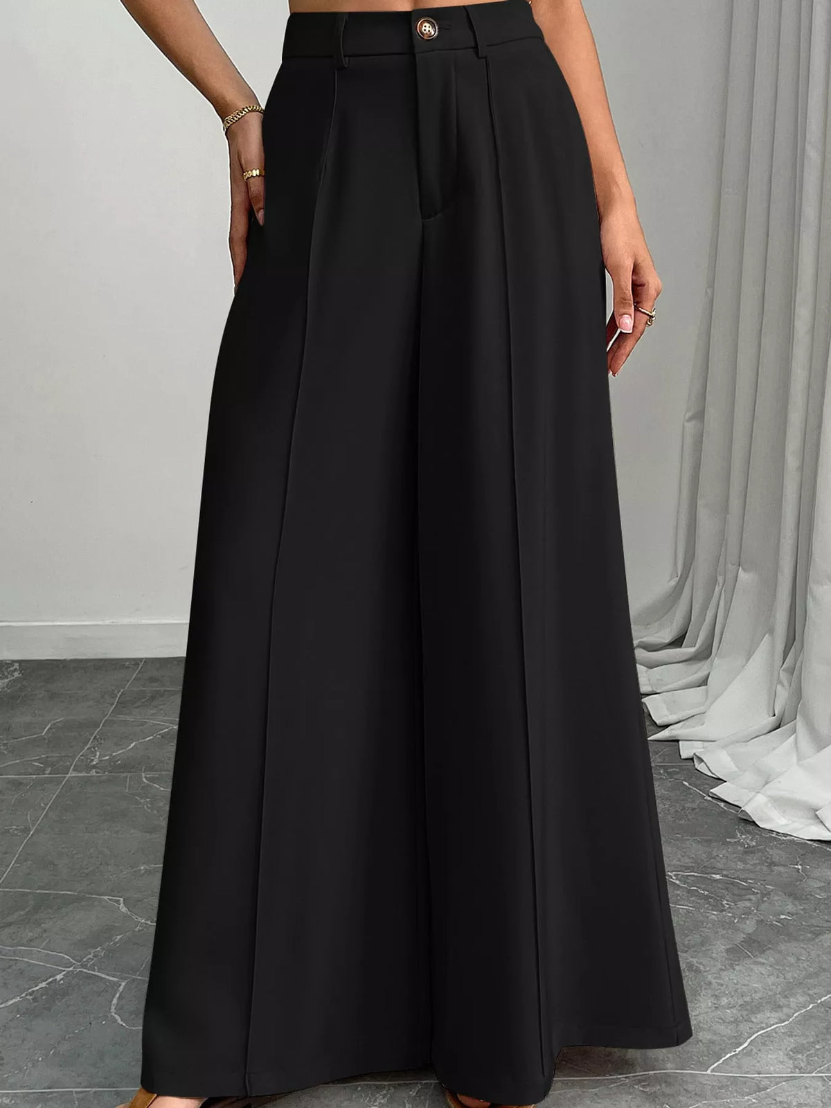 Wide-leg trousers, black front