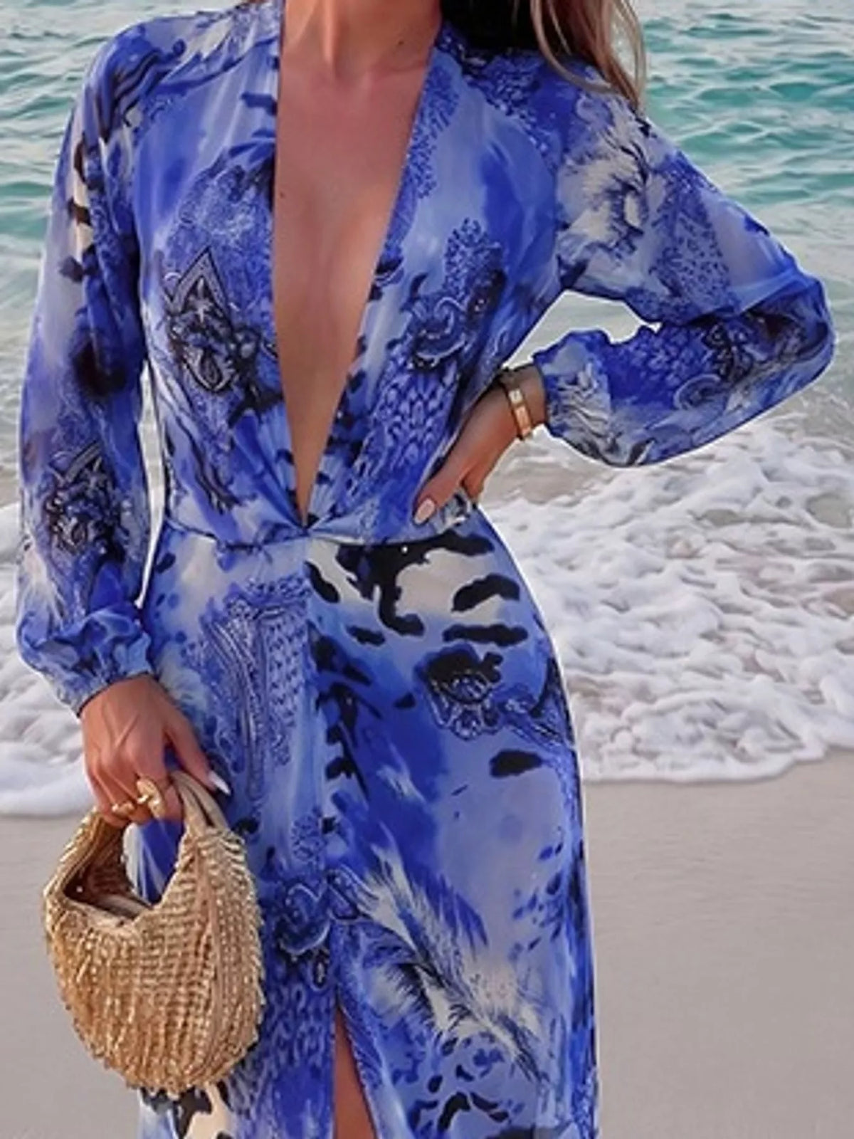 Printed maxi dress, blue neckline detail