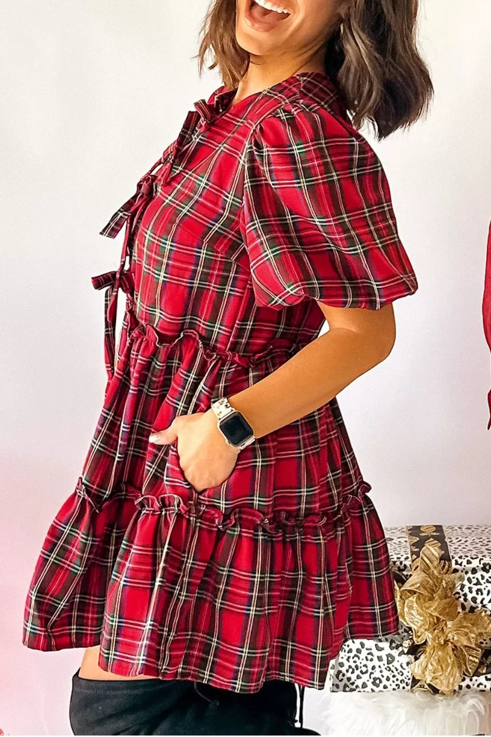 Trendsi Plaid Knot Neck Short Sleeve Mini Shift Dress -